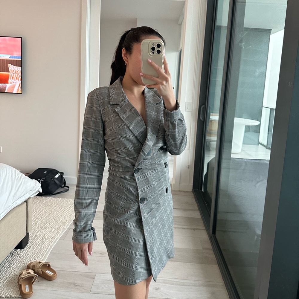 Zara Blazer Grey Plaid Dress in Size XS. Never before worn, new with tags.